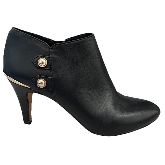 Vince Camuto Shoes - Vince Camuto Vemmey Black Leather Metal Side Button Booties Womens Sz 7.5 Shoes